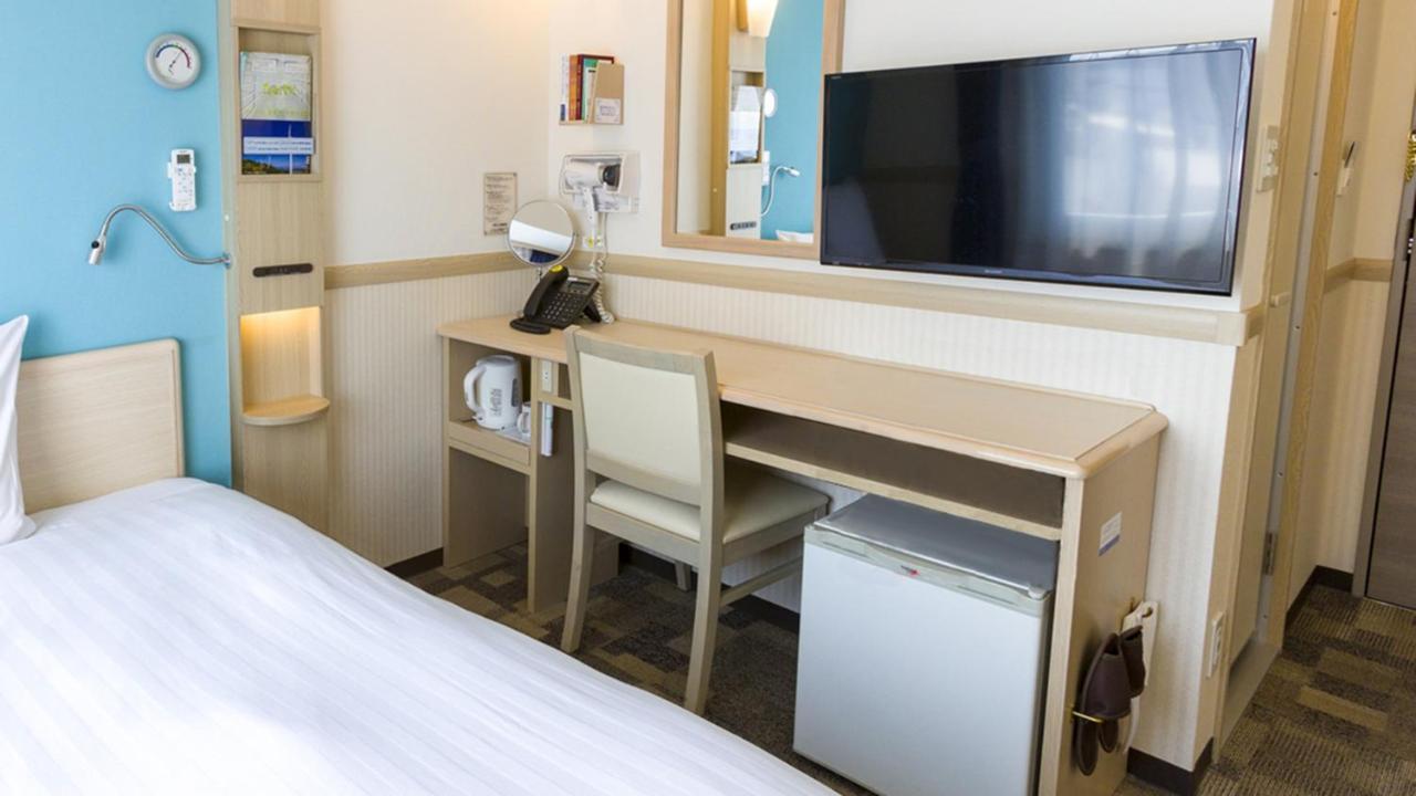 Toyoko Inn Omiya-Eki Higashi-Guchi Saitama Exterior photo