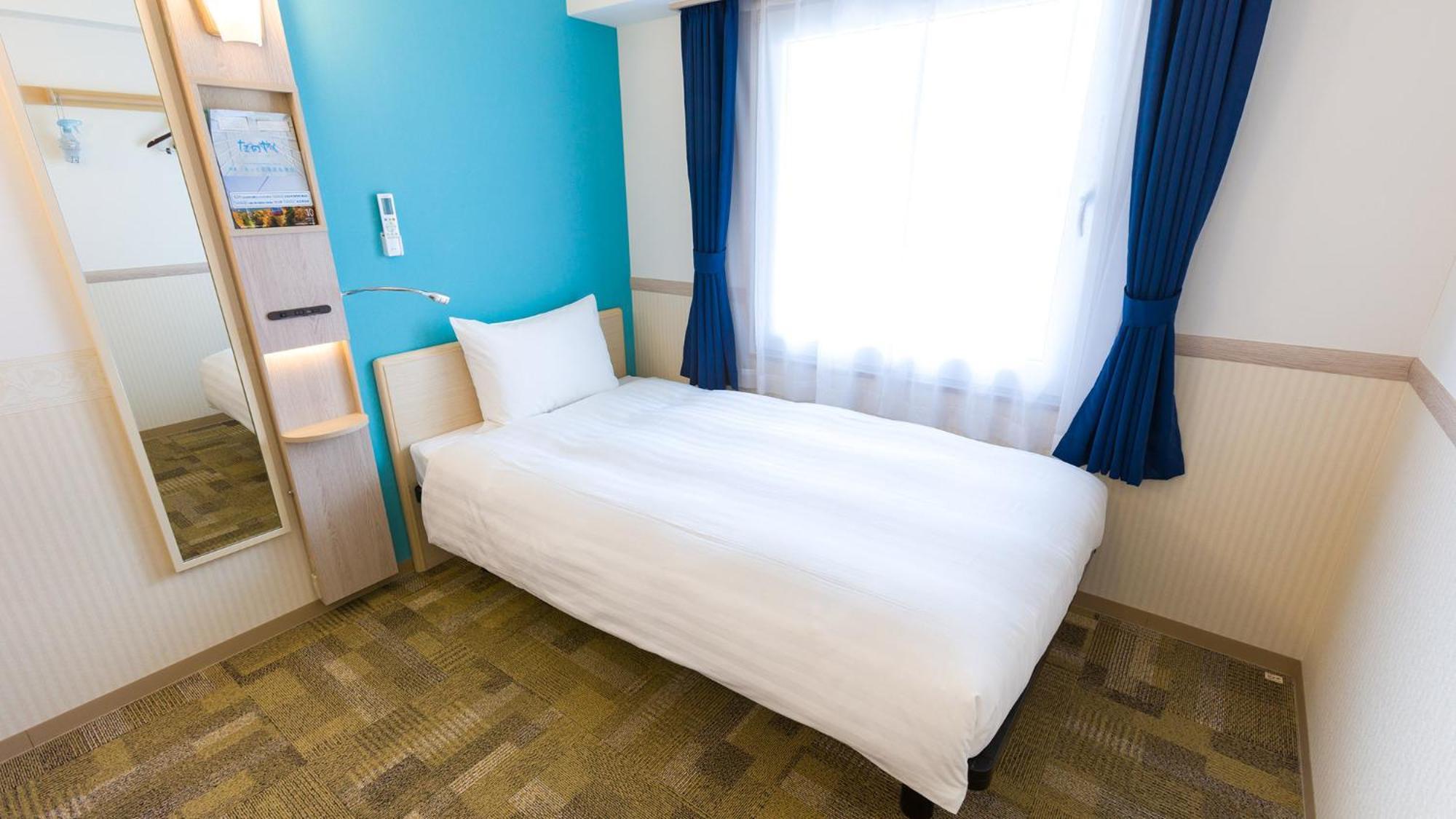 Toyoko Inn Omiya-Eki Higashi-Guchi Saitama Room photo